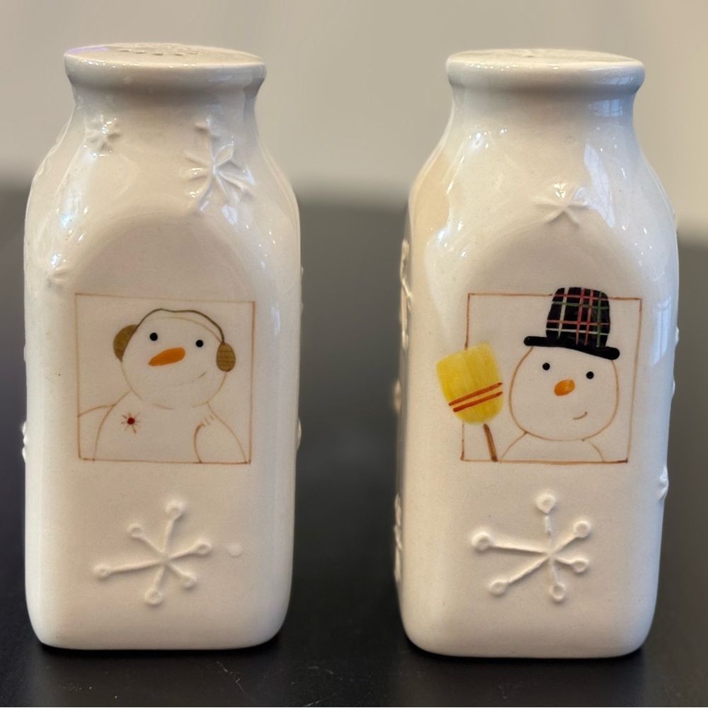 😍2/$20 Vintage Hallmark Milk Bottle Snowman & Snowflake Salt & Pepper Shakers